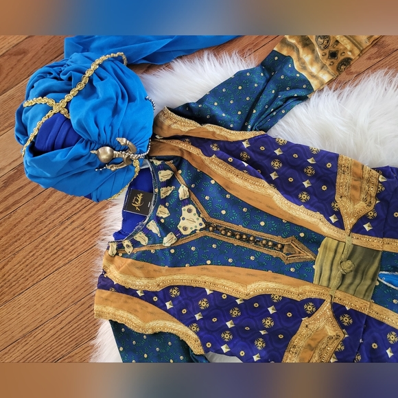 Disney Genie Costume 🕌🧞‍♂️ - Picture 8 of 14